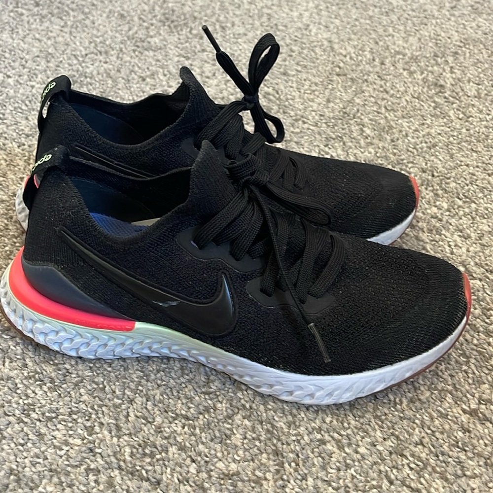 Nike Epic React Flyknit